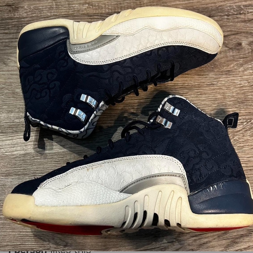 Jordan 12 international size 5Y/6.5 Womens